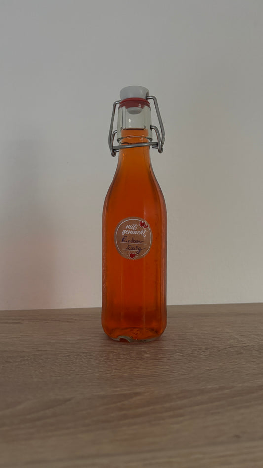 Erdbeer Essig